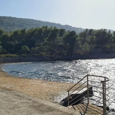 Close To The * Stari Grad (Hvar)